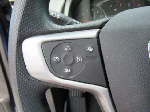 Used 2024 GMC Terrain SLE w/ Driver Convenience Package FWD image 24