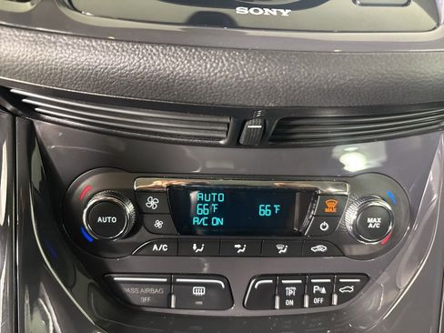 Used 2014 Ford Escape Titanium w/ Equipment Group 401A FWD image 18