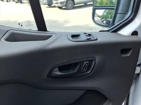 Certified 2025 Ford Transit 250 Low Roof w/ Exterior Upgrade Package RWD image 9