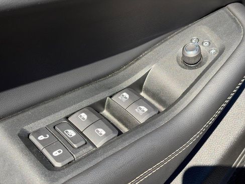 Used 2023 Jeep Grand Cherokee L Laredo AWD/4WD image 22