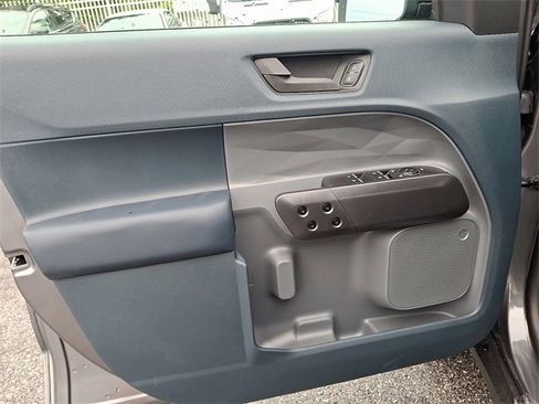 New 2025 Ford Maverick XLT w/ XLT Luxury Package image 9