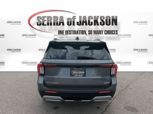 Used 2026 Ford Explorer Platinum w/ LUX Leather Package image 8