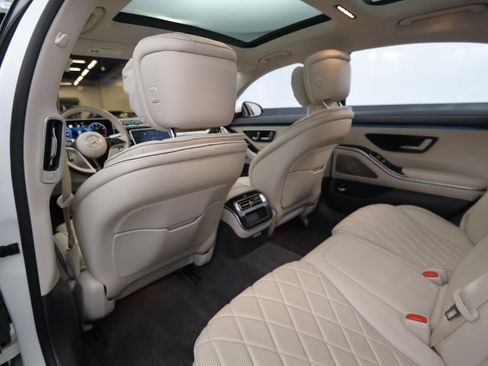 Used 2021 Mercedes-Benz S 580 4MATIC Sedan image 48