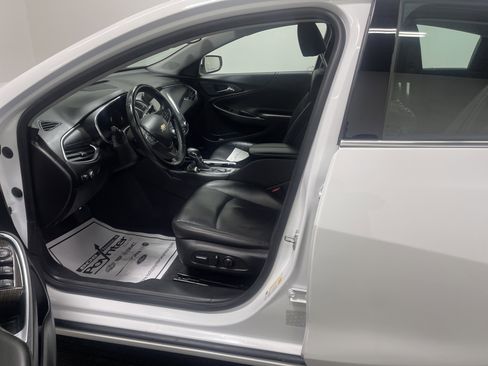 Used 2024 Chevrolet Malibu LT image 9