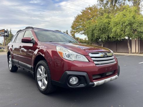 Used 2013 Subaru Outback 2.5i Limited image 38