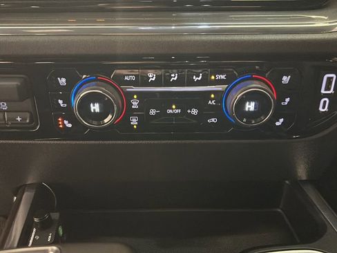 Used 2024 Chevrolet Silverado 1500 High Country w/ Z71 Off-Road Package image 23