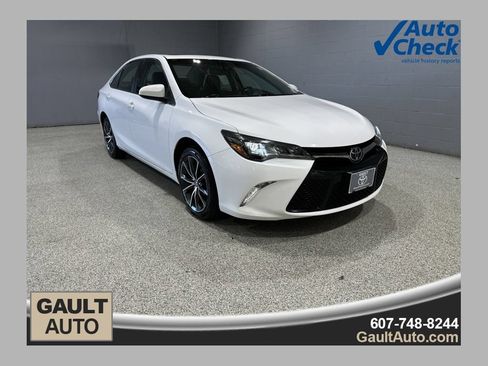 Used 2015 Toyota Camry XSE w/ Advanced Technology Package FWD image 1