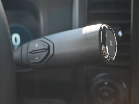 Used 2026 Ford F450 Platinum w/ FX4 Off-Road Package image 26