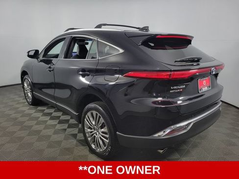 Used 2022 Toyota Venza XLE AWD/4WD image 6