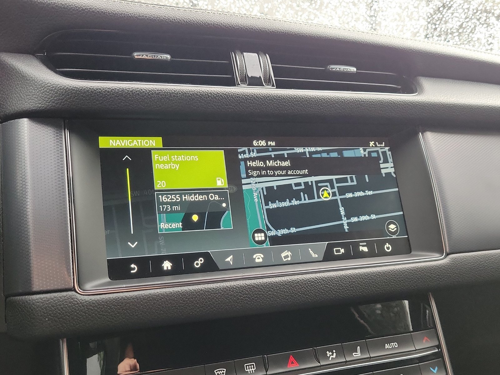 Used 2019 Jaguar XF R-Sport AWD/4WD image 26