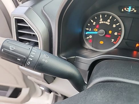 Used 2019 Ford F150 XLT RWD image 16