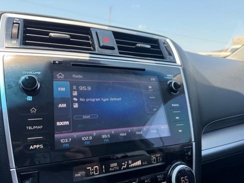 Used 2019 Subaru Outback 2.5i Premium image 25