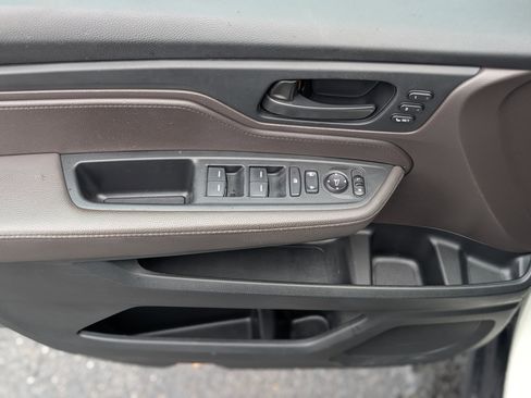 Used 2019 Honda Odyssey EX-L image 33
