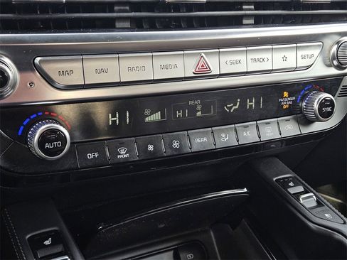 Used 2021 Kia Telluride SX w/ SX Prestige Package image 19