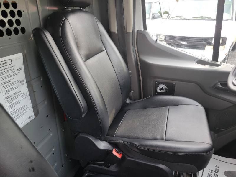 Used 2020 Ford Transit 150 Low Roof RWD image 27