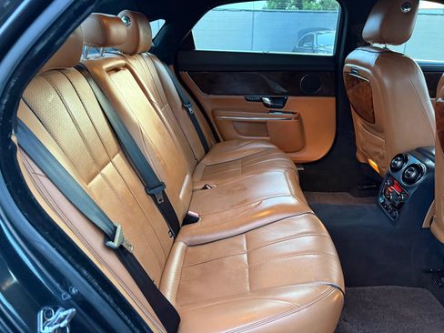 Used 2012 Jaguar XJ L RWD image 20