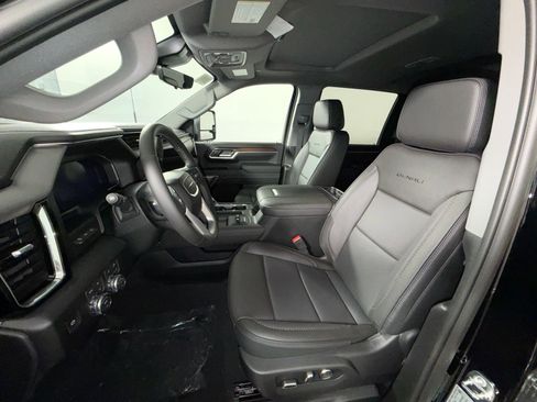 New 2026 GMC Sierra 2500 Denali w/ Denali Reserve Package AWD/4WD image 13