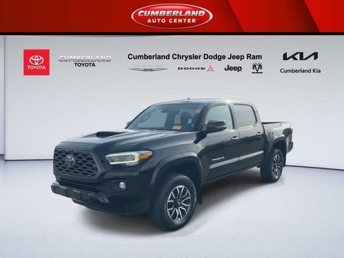 Used 2023 Toyota Tacoma TRD Sport image 4