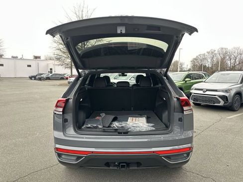 New 2026 Volkswagen Atlas Cross Sport SE image 34