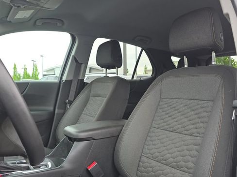 Used 2020 Chevrolet Equinox LT w/ Driver Convenience Package AWD/4WD image 56