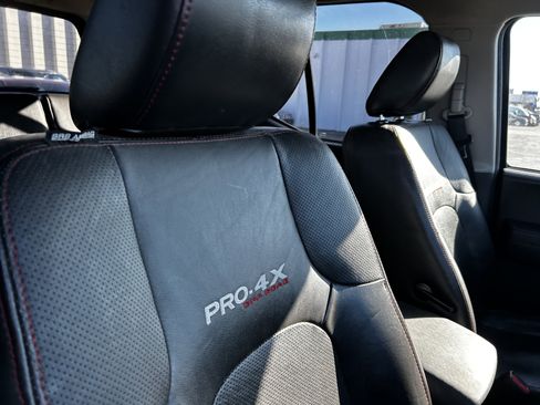 Used 2012 Nissan Xterra PRO-4X w/ Pro-4x Leather Pkg image 13