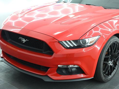 Used 2016 Ford Mustang GT RWD image 7