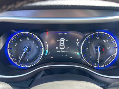 New 2026 Chrysler Pacifica Select image 14