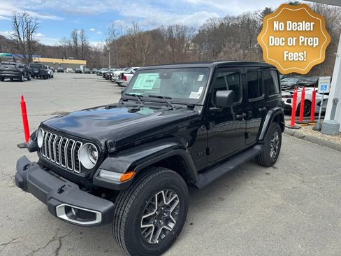 New 2025 Jeep Wrangler Unlimited Sahara w/ Technology Group AWD/4WD image 3