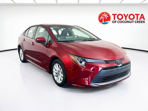 Used 2023 Toyota Corolla LE w/ LE Premium Package FWD image 1