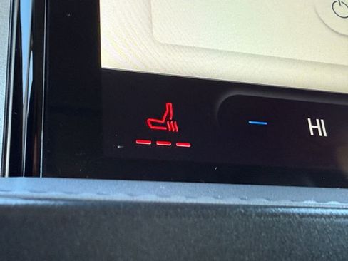 Used 2025 Ford Bronco Sport Badlands image 9