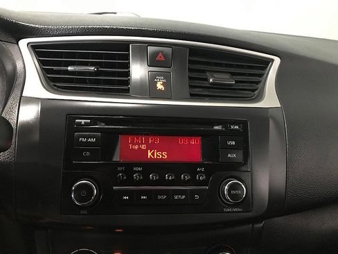 Used 2017 Nissan Sentra S FWD image 27