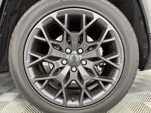 Used 2023 Jeep Grand Cherokee L Summit AWD/4WD image 54