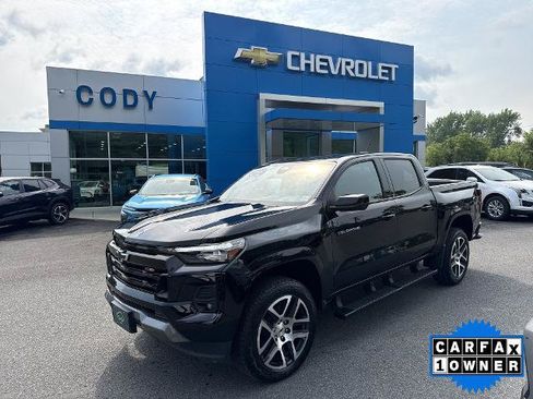 Certified 2023 Chevrolet Colorado Z71 w/ Z71 Convenience Package 2 AWD/4WD image 1