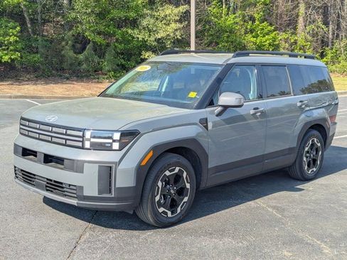 Used 2026 Hyundai Santa Fe SEL w/ Tow & Go Package image 3