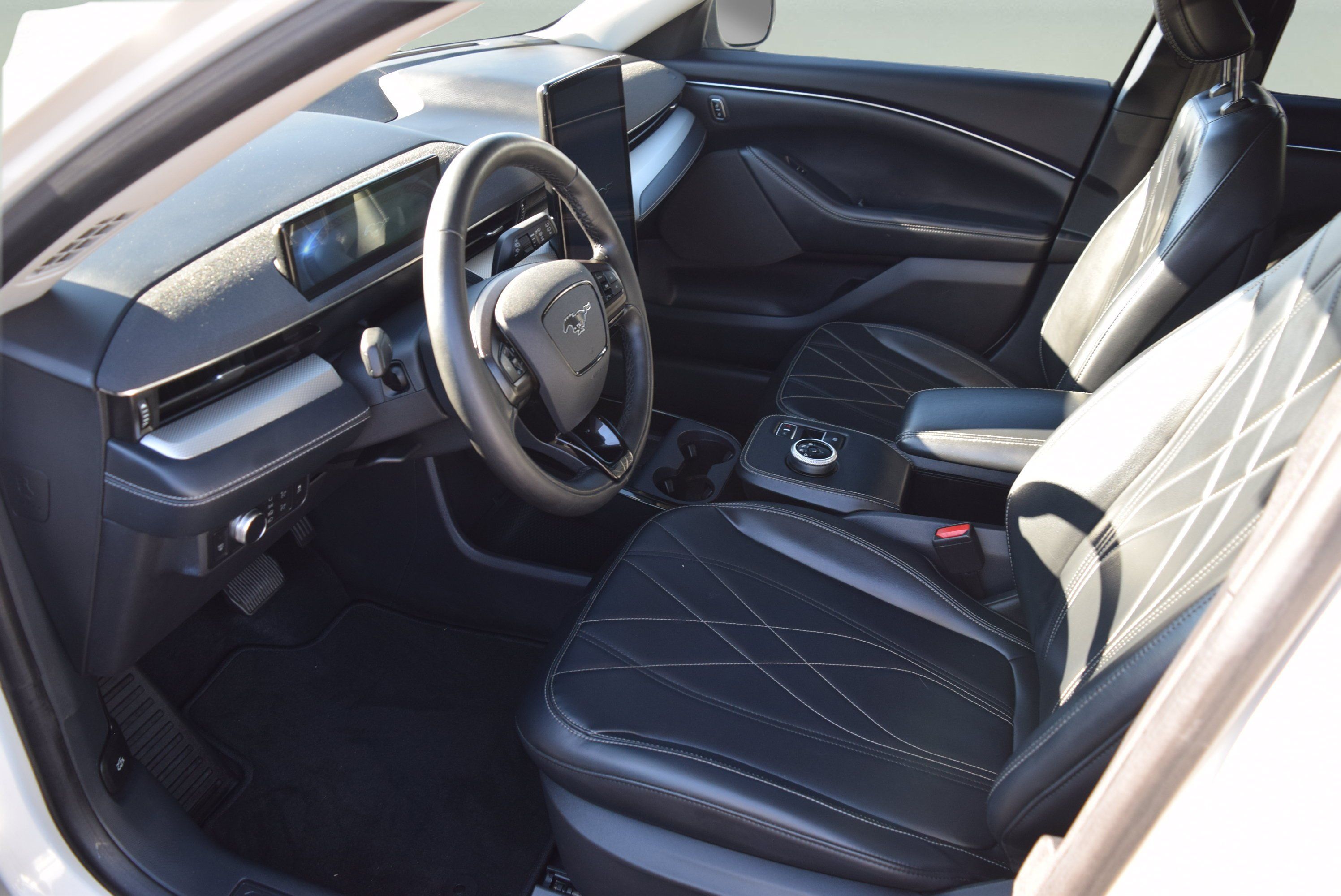 Used 2022 Ford Mustang Mach-E Select AWD/4WD image 9