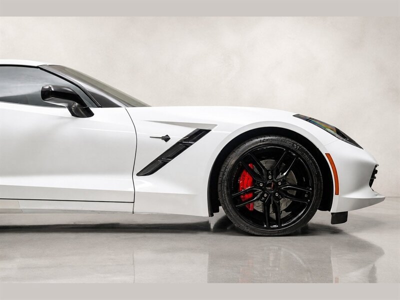 Used 2016 Chevrolet Corvette Stingray Coupe w/ 3LT Preferred Equipment Group RWD image 5