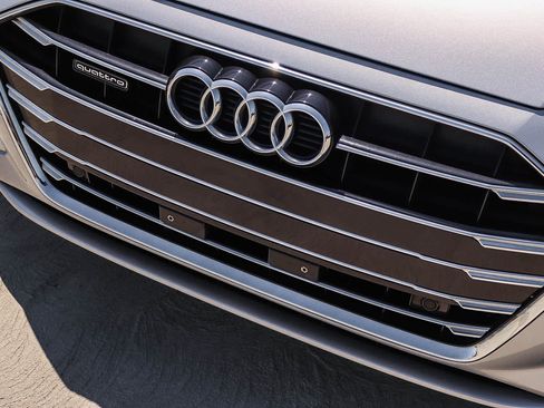 Used 2022 Audi A4 2.0T Premium w/ Convenience Package AWD/4WD image 8