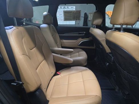 Used 2021 Kia Telluride SX w/ Nightfall Edition Package image 11