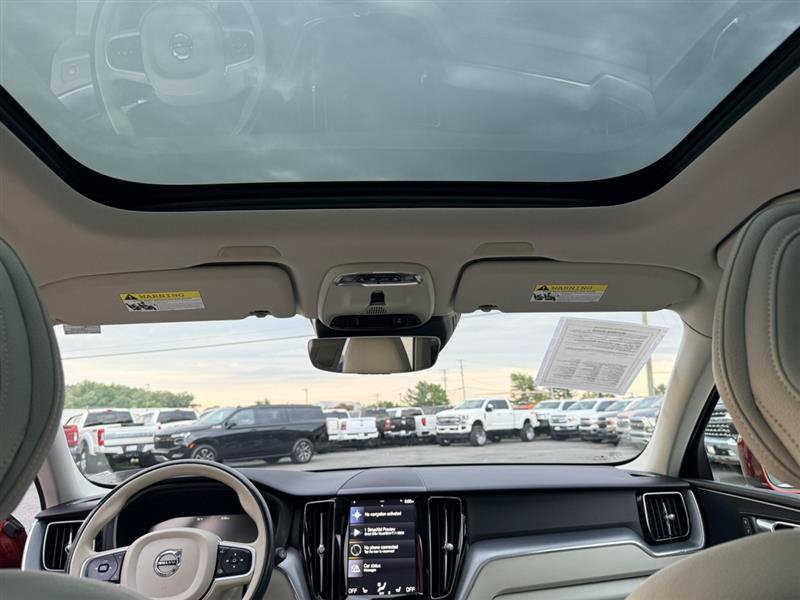 Used 2020 Volvo XC60 T5 Momentum AWD/4WD image 23