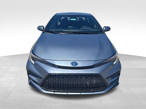Used 2024 Toyota Corolla SE w/ SE Package FWD image 8