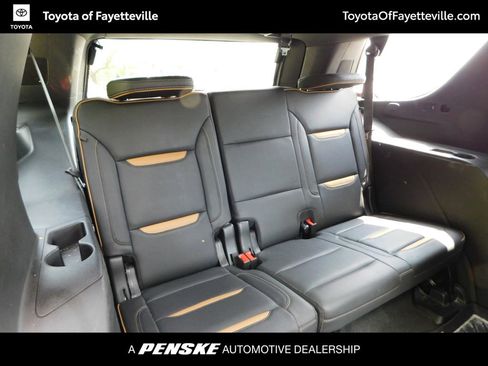 Used 2022 GMC Yukon AT4 AWD/4WD image 7