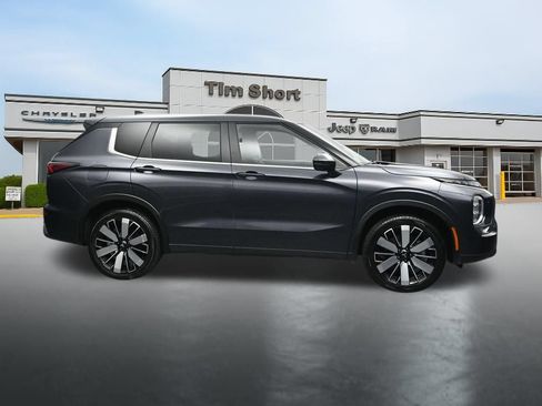 Used 2025 Mitsubishi Outlander SE AWD/4WD image 6