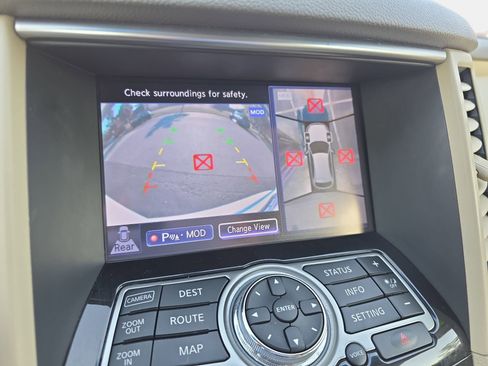 Used 2014 INFINITI QX70 AWD w/ Premium Package image 23