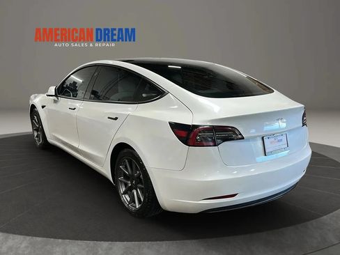Used 2021 Tesla Model 3 Standard Range Plus RWD image 3