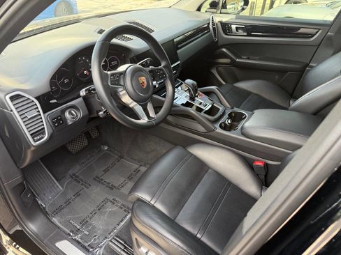 Used 2019 Porsche Cayenne image 21