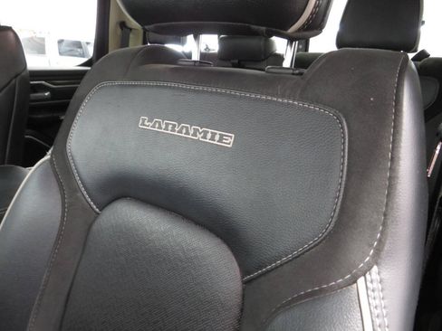Used 2020 RAM 1500 Laramie AWD/4WD image 15
