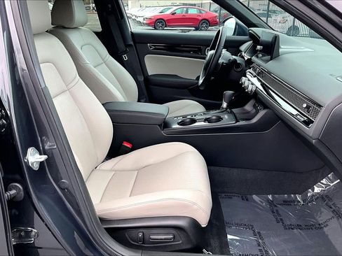 Used 2024 Honda Civic Sport Touring image 8