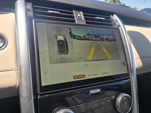 Used 2023 Land Rover Discovery S AWD/4WD image 30