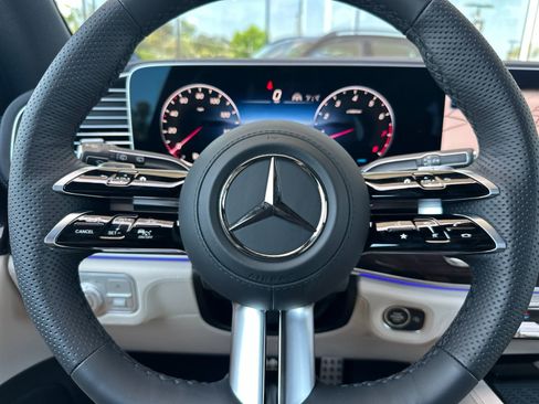 New 2026 Mercedes-Benz GLS 580 4MATIC image 26