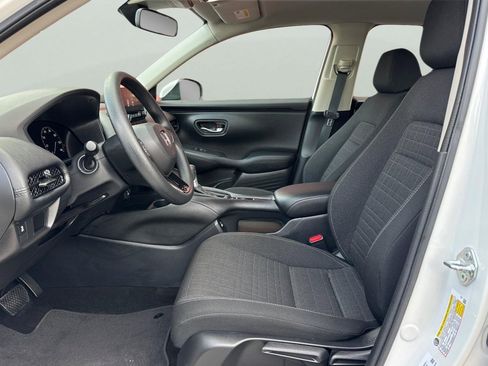 Used 2023 Honda HR-V LX image 14